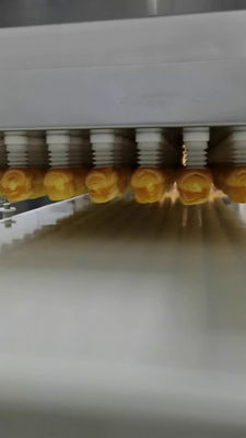 In Line Solid Croissants Vacuum Suction Depanner